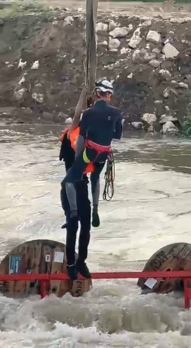 Kocasu Deresi'nde Traktör Devrildi