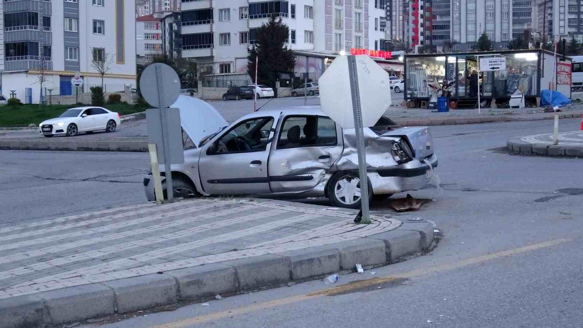 Malatya\'da Trafik Kazası: 4 Yaralı