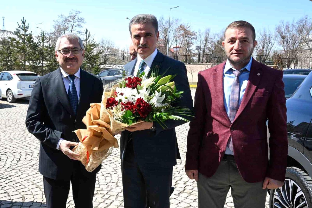 Vali Baruş, İl Müftülüğünü Ziyaret Etti