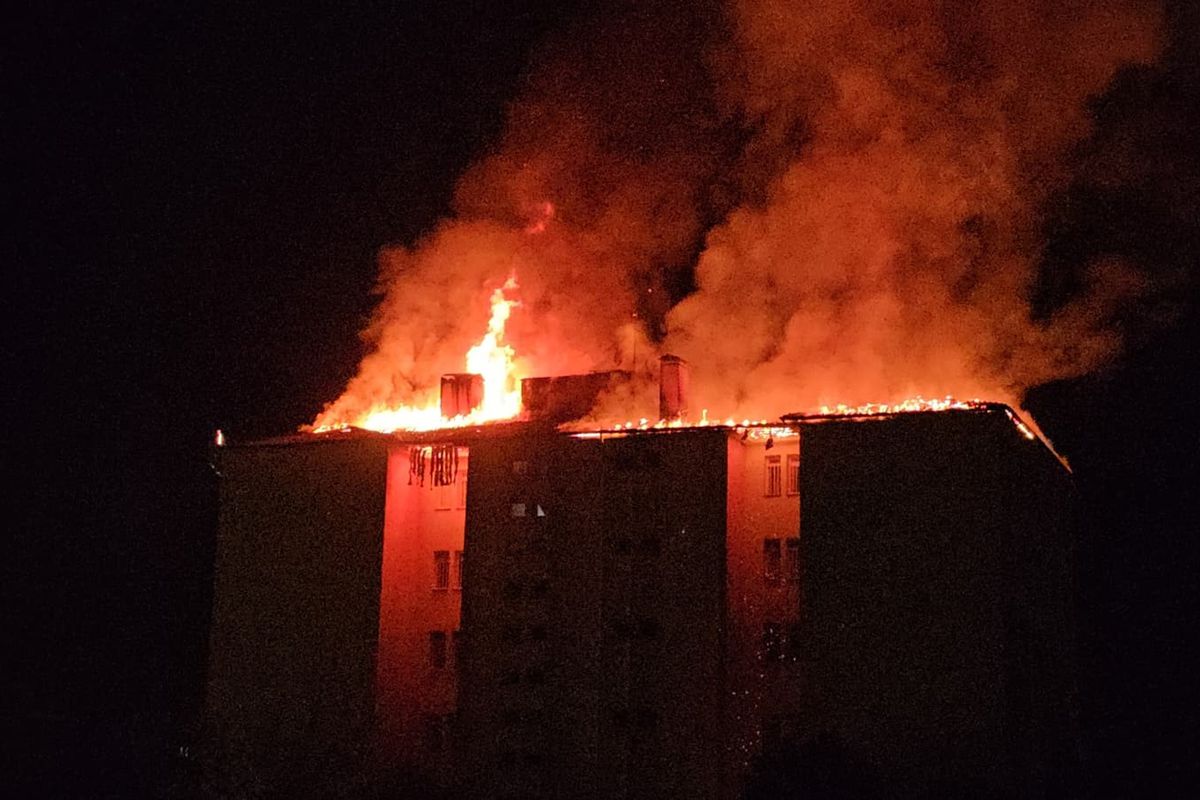 Nazilli\'de fen lisesi pansiyonunda yangın çıktı