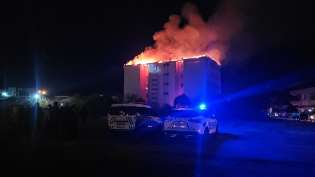 Nazilli'de fen lisesi pansiyonunda yangın çıktı