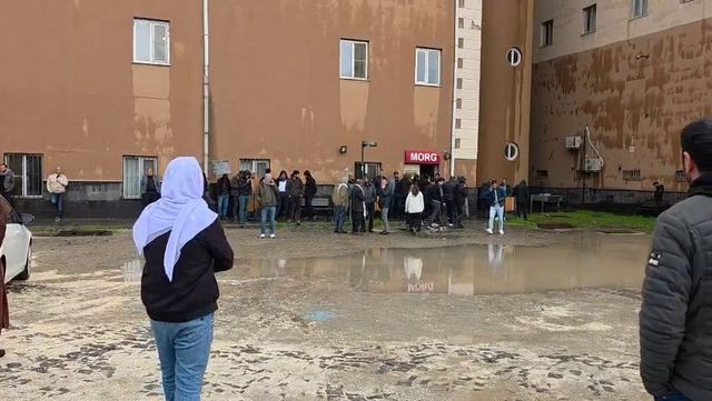 Okulun bahçesine yıldırım düştü: 2 çocuk hayatını kaybetti