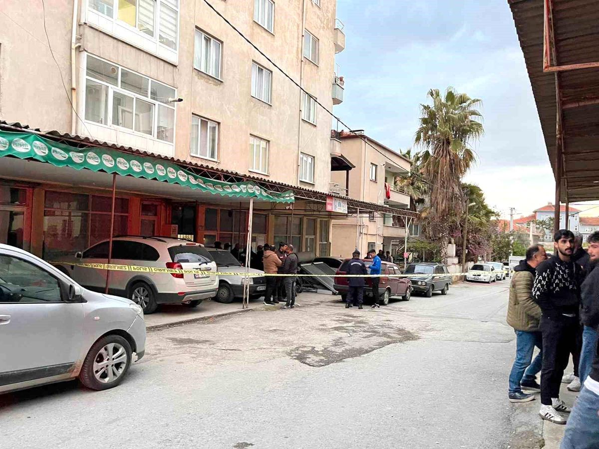 Kaçarken Apartman Boşluğuna Düşen Şüpheli Hayatını Kaybetti