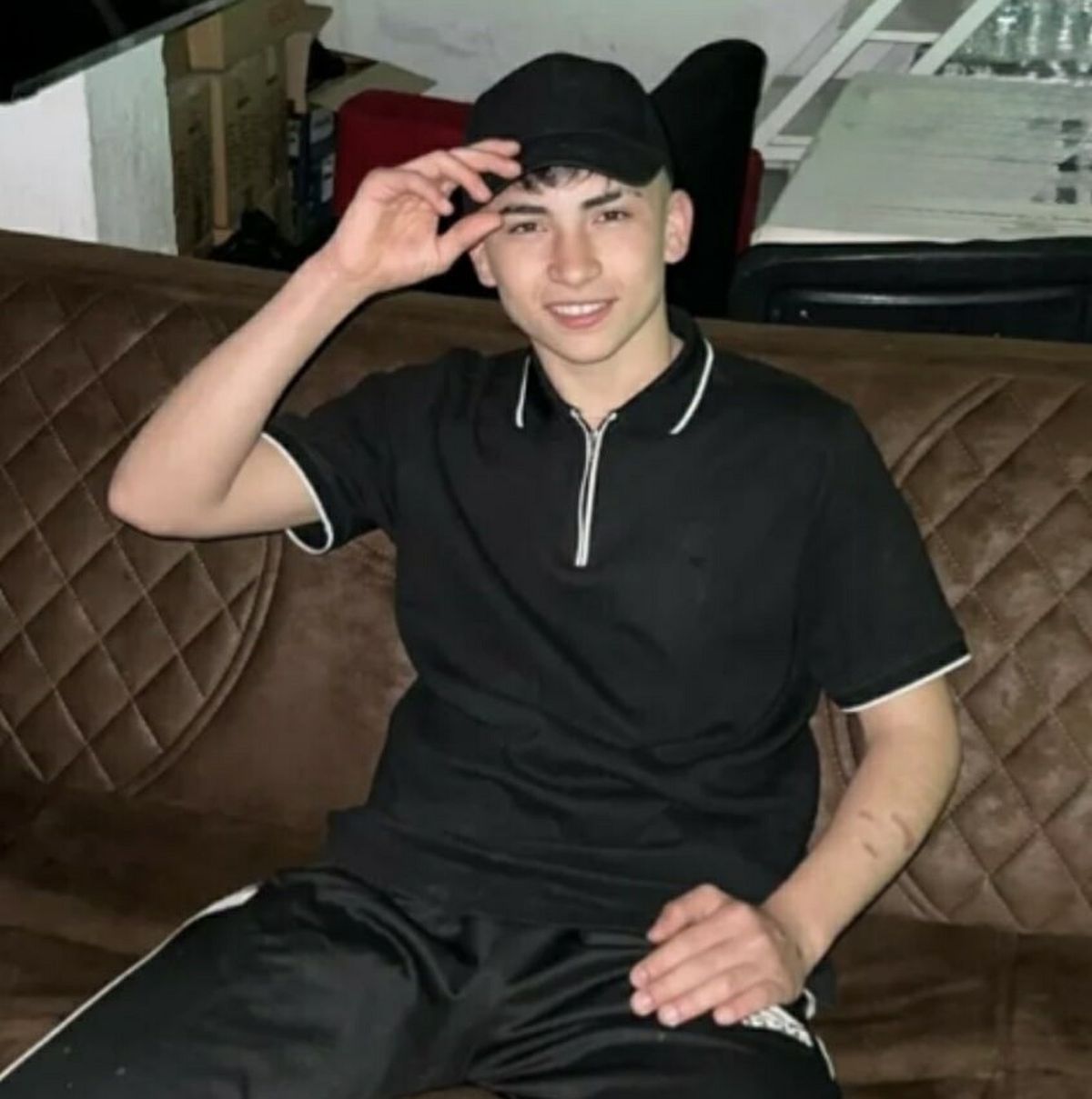 Muğla\'da polisten kaçarken çatıdan düşen şahıs hayatını kaybetti