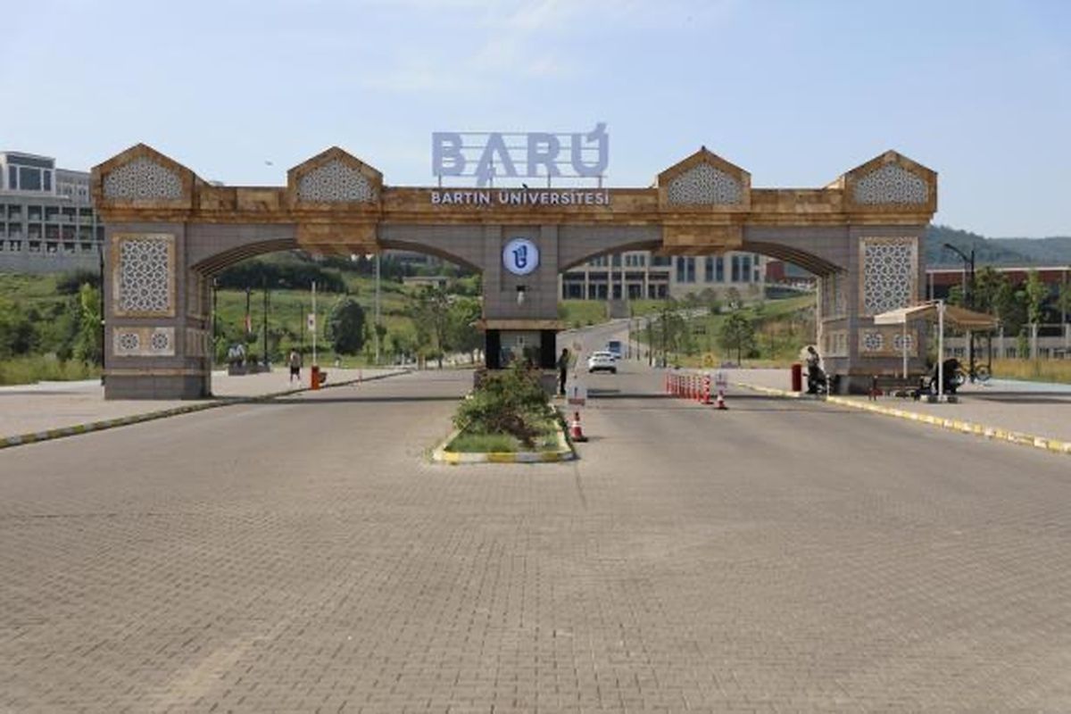 Rektörden Şiddet Uyarısı