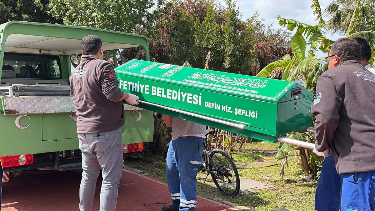 Fethiye\'de Erkek Cesedi Bulundu