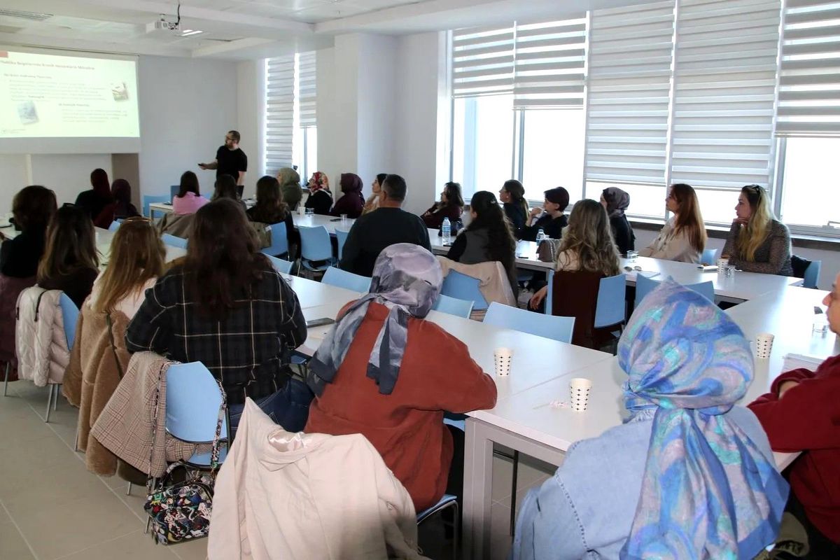 Sinop\'ta Aile Hekimlerine Eğitim