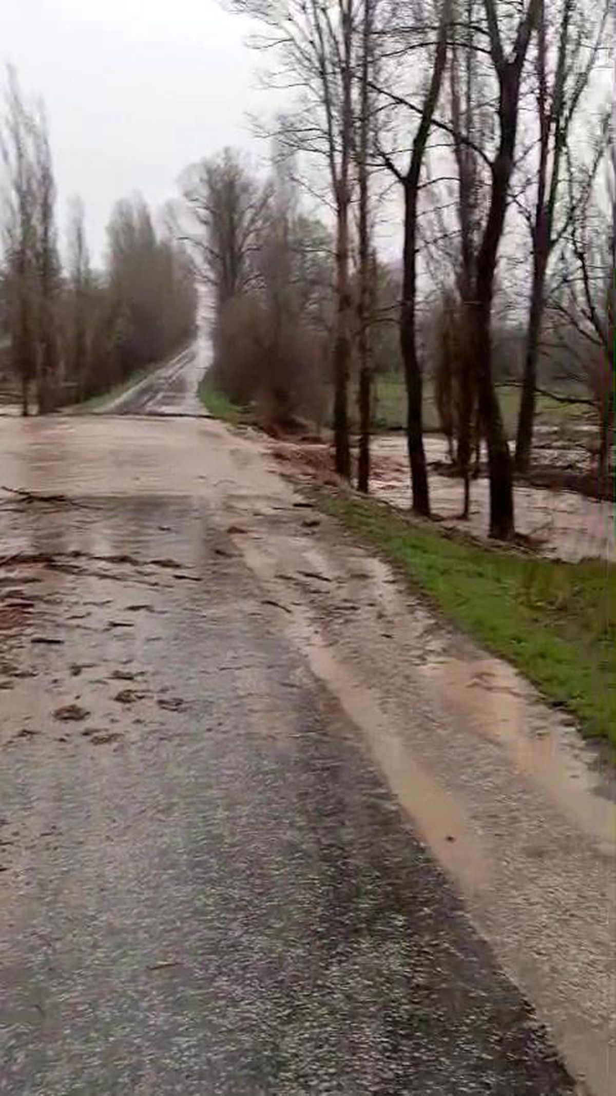 Sivas\'ta Kuvvetli Yağış Taşkınlara Neden Oldu