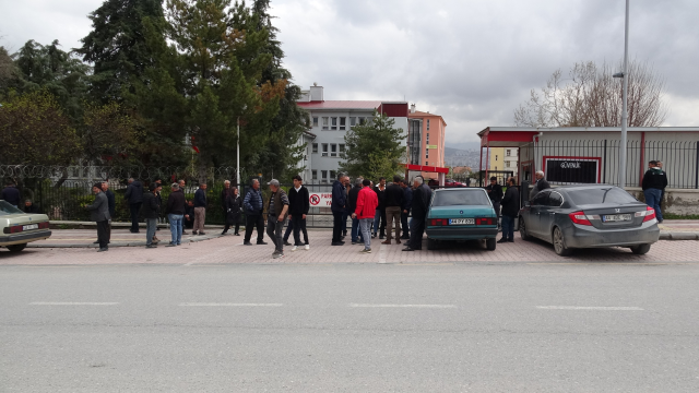 25 metreden yere çakılan 17 yaşındaki stajyer hayatını kaybetti