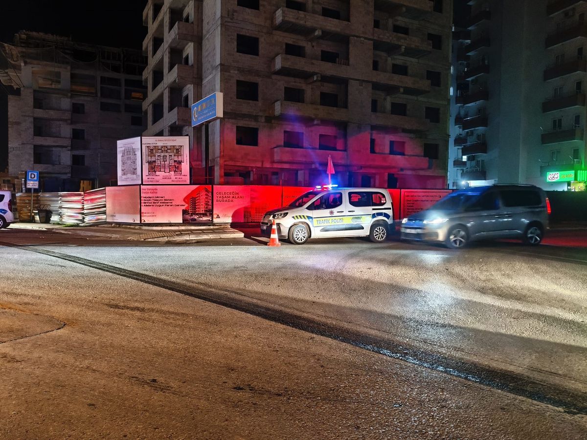 TIR\'ın çarptığı kadın hayatını kaybetti