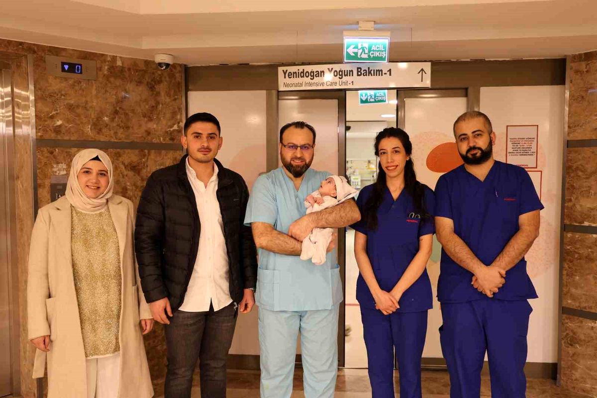 Kaan Bebek 79 Günde Dört Ameliyatla Sağlığına Kavuştu