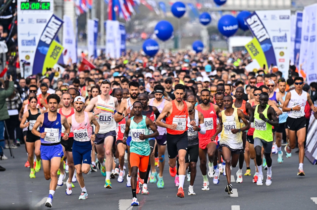 21. İstanbul Yarı Maratonu'nu kazananlar belli oldu! Kenyalı ikizler zirvede