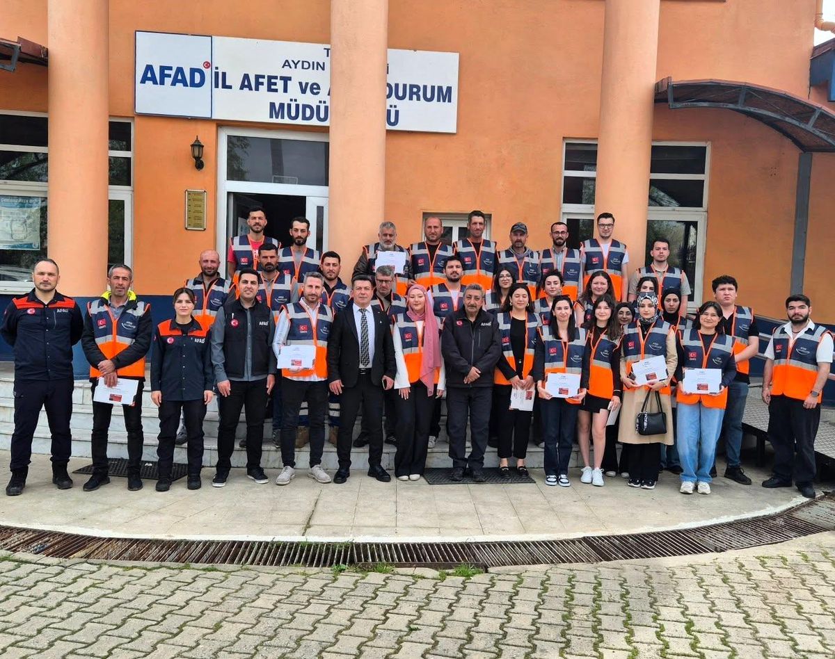 Aydın\'da AFAD Gönüllüleri Sertifikalarını Aldı