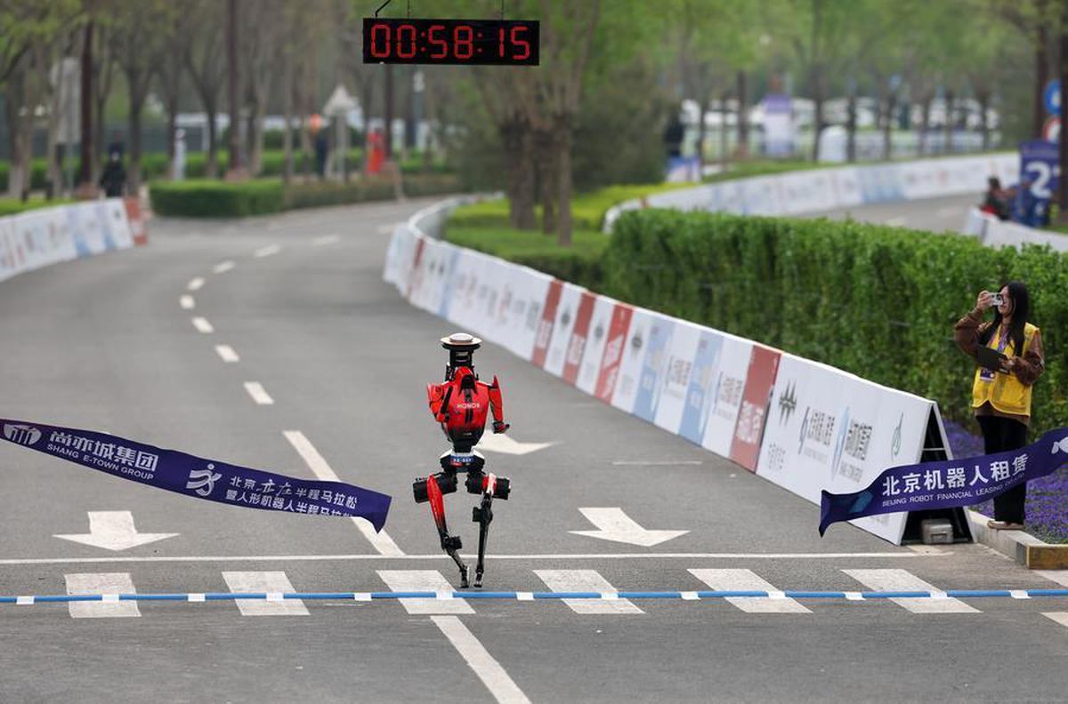 Robotlar Yarı Maratonda Yarıştı