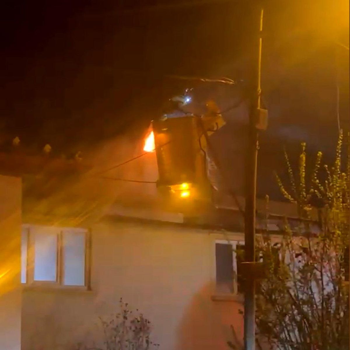 Bolu\'da Ev Yangını Kontrol Altına Alındı