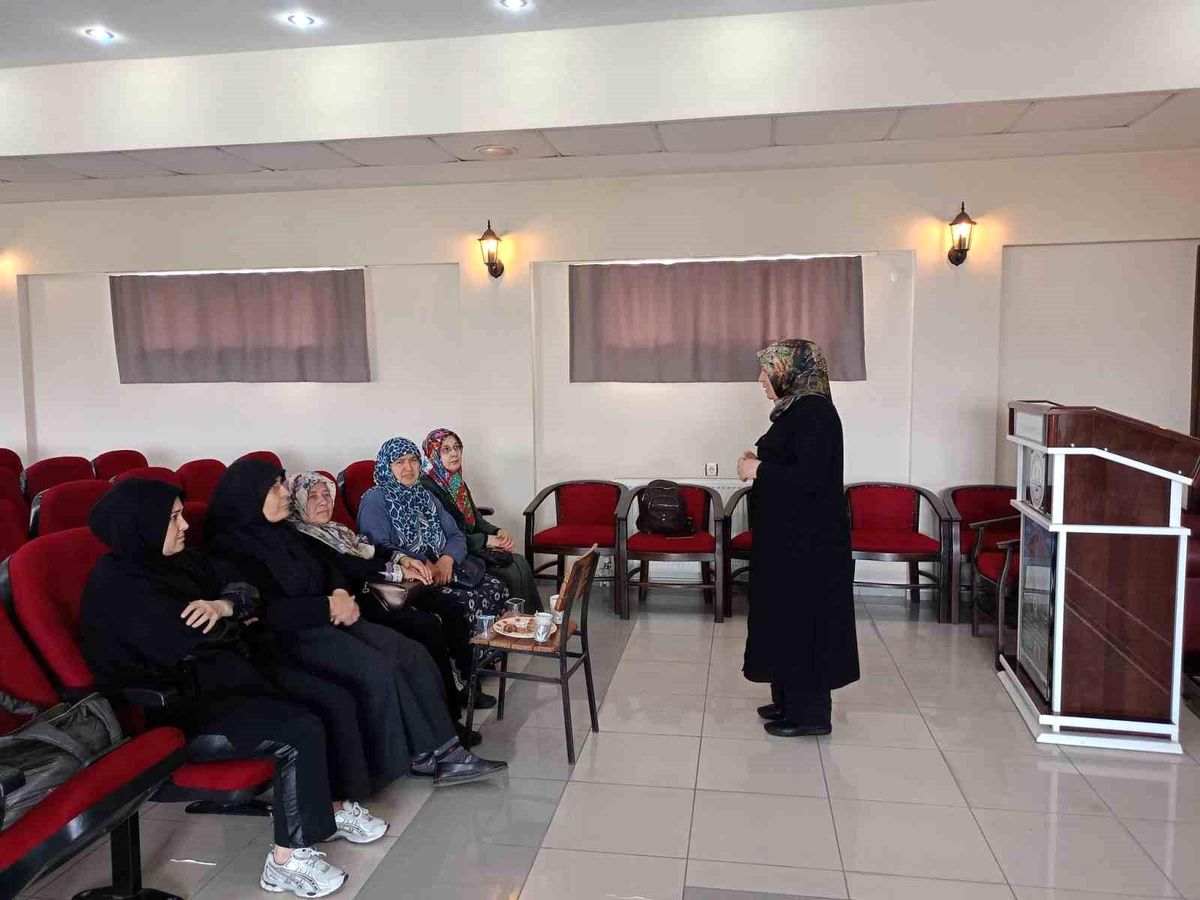 Çine\'de Hacı Adaylarına Seminer