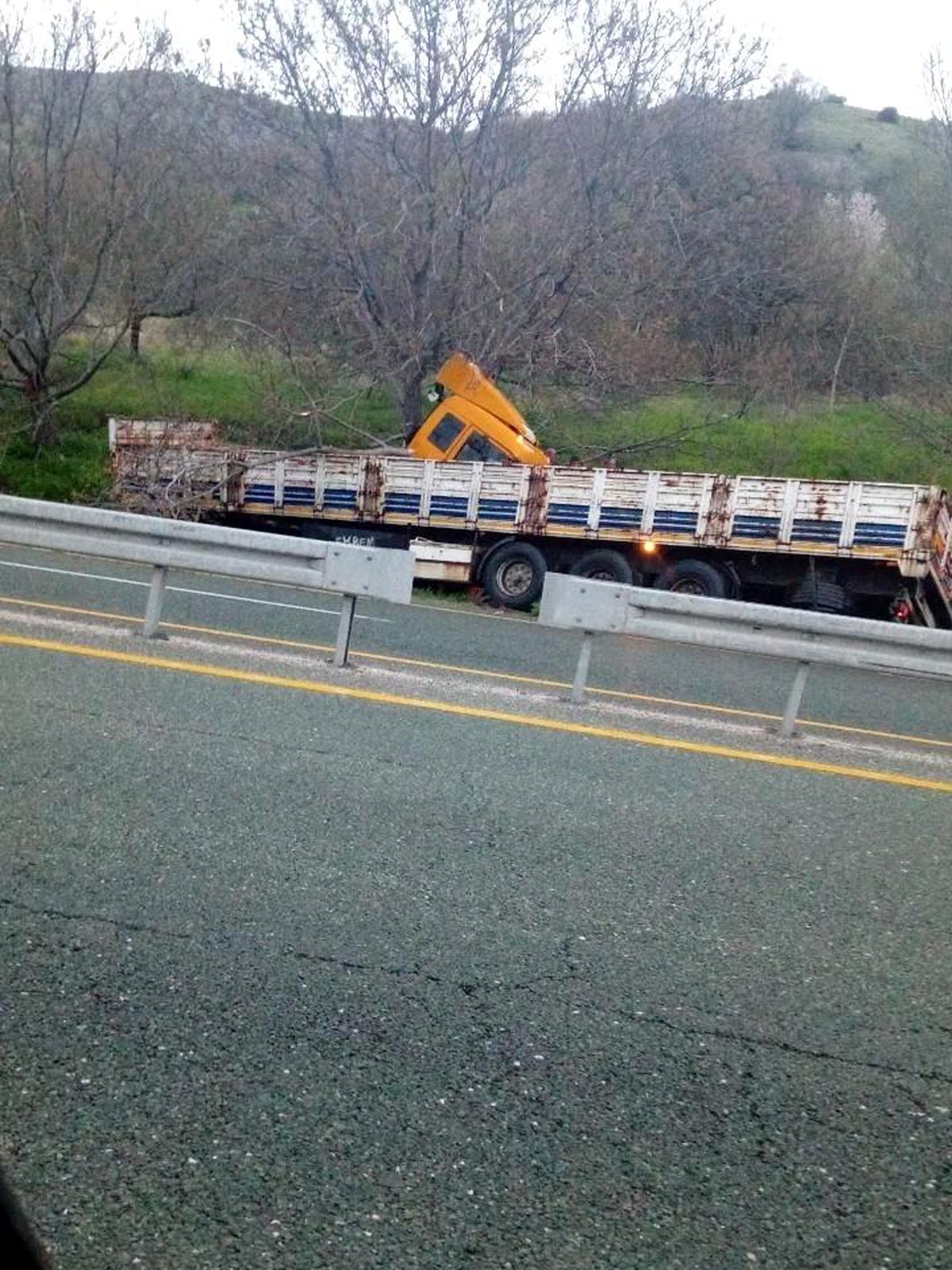 Elazığ\'da Tır Kazası: 1 Yaralı