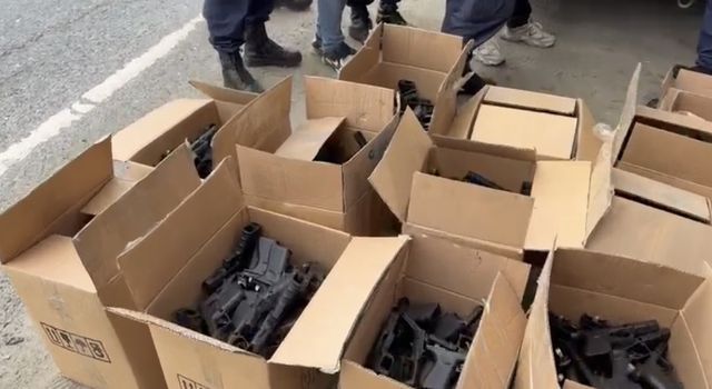 Hepsi İstanbul'da ele geçirildi! Resmen cephanelik