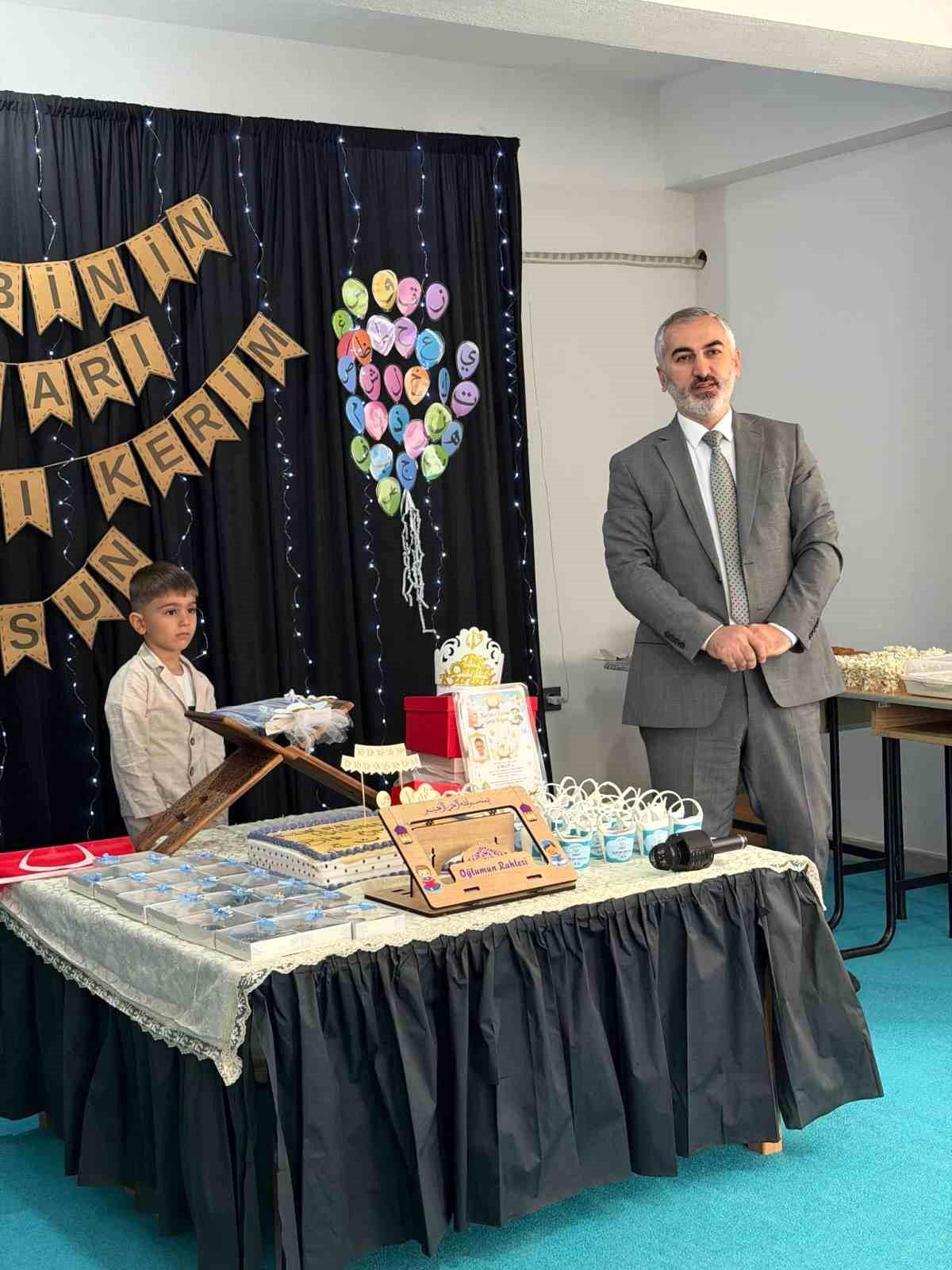 Kur\'an\'a Geçiş Töreni Düzenlendi