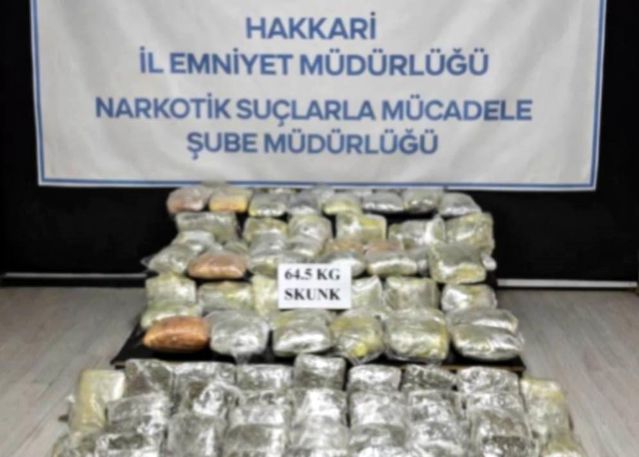 Hakkari'de 64,5 kg Skunk Ele Geçirildi
