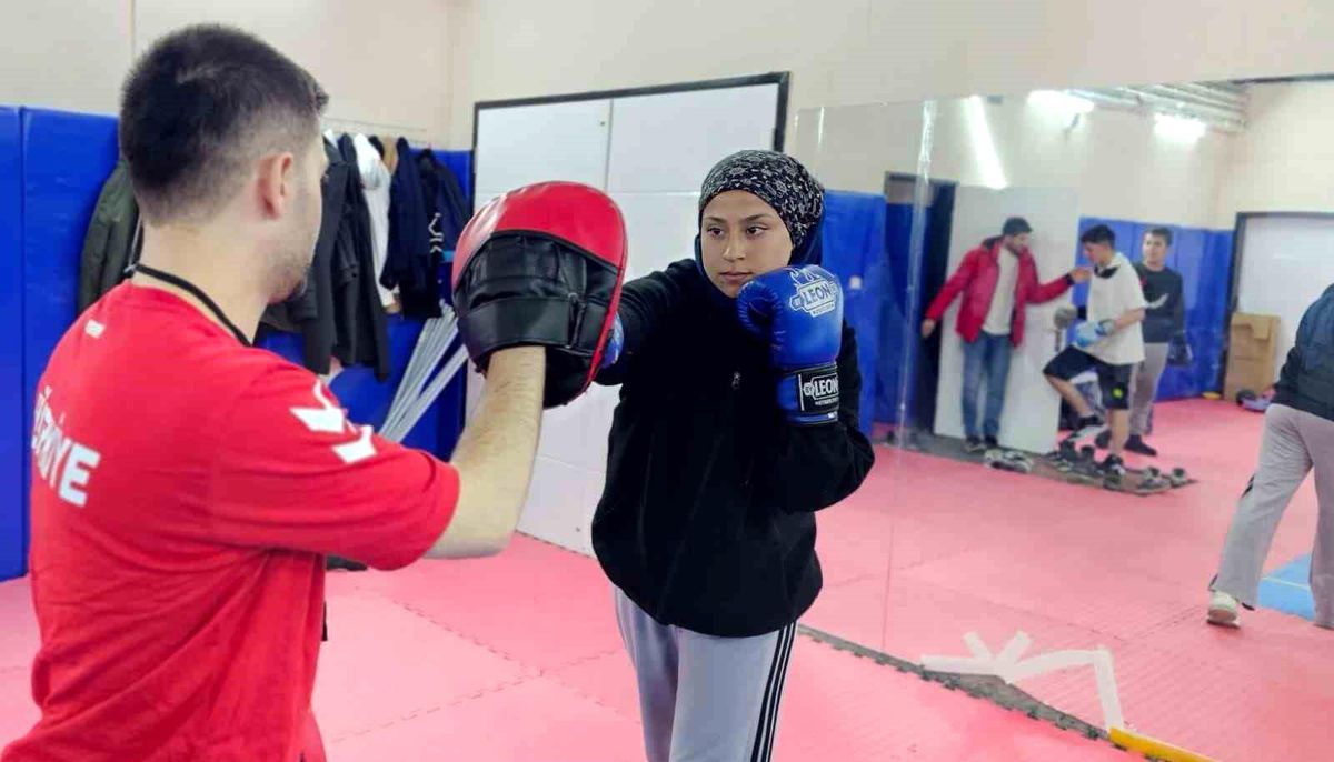 Cennet'in Boks Azmi ve Babası'nın Desteği