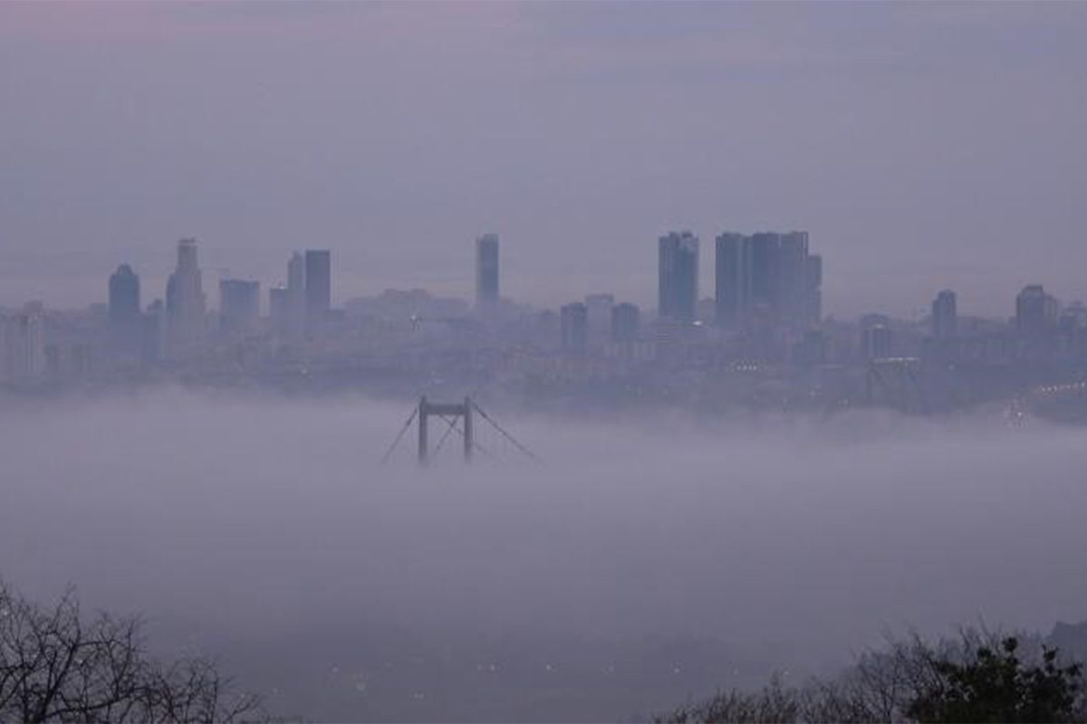 İstanbul\'da yoğun sis: Boğaz hattı trafiğe kapatıldı
