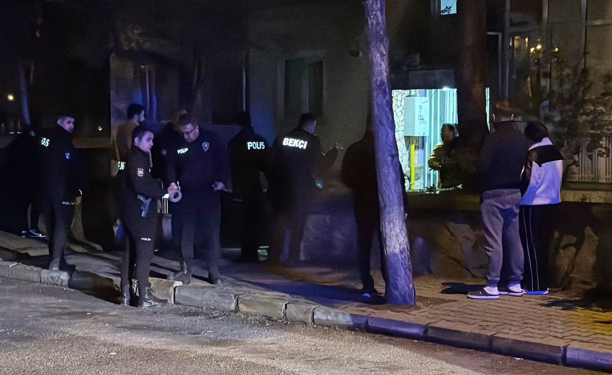 Kuzenini tabancayla vurup intihar etti