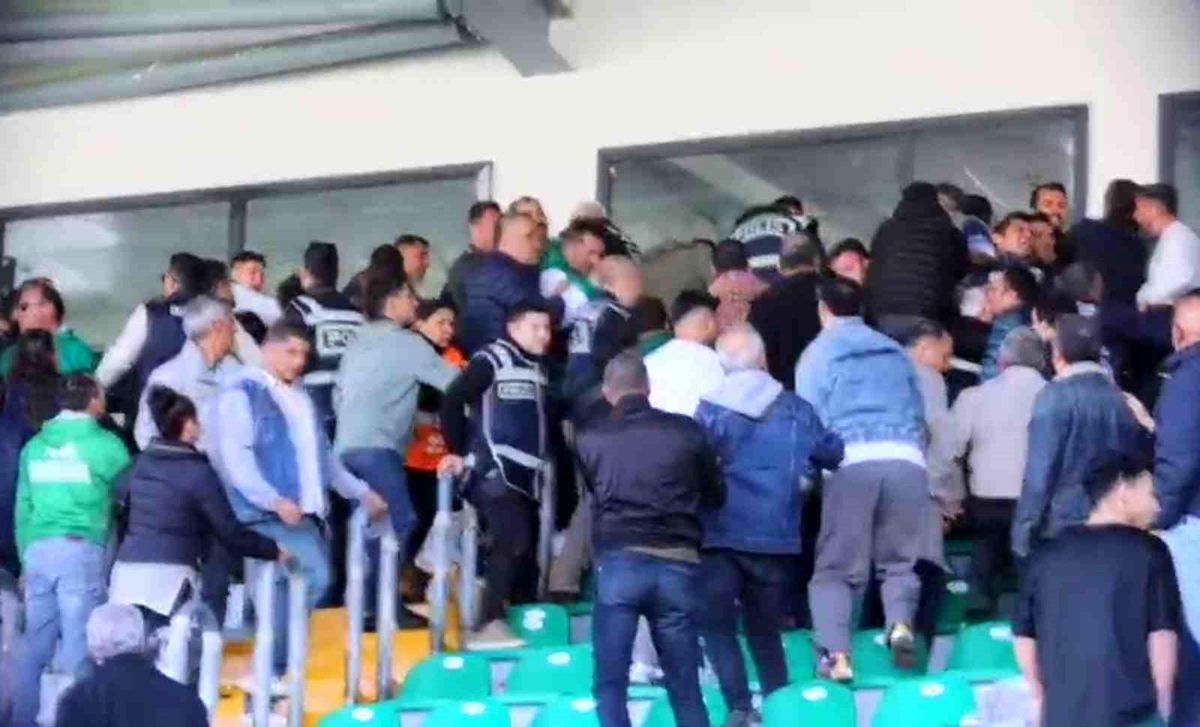 Muğlaspor-Şanlıurfaspor Maçında Arbede