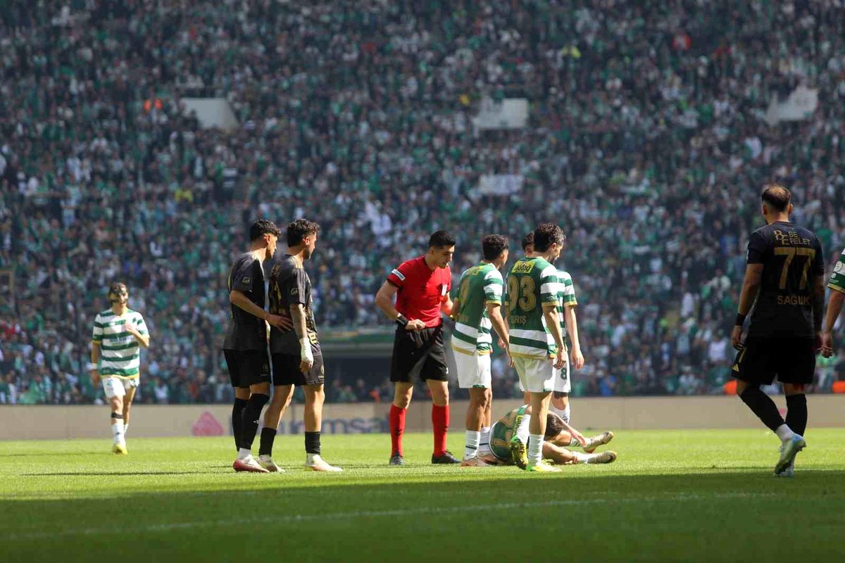 Bursaspor İkinci Yarıya Önde Başladı