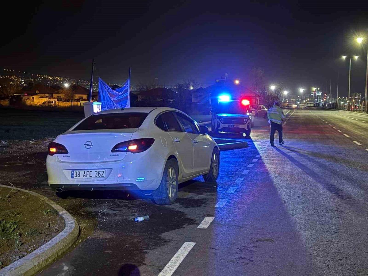 Alkollü Sürücü Kaza Yapıp Yakalandı