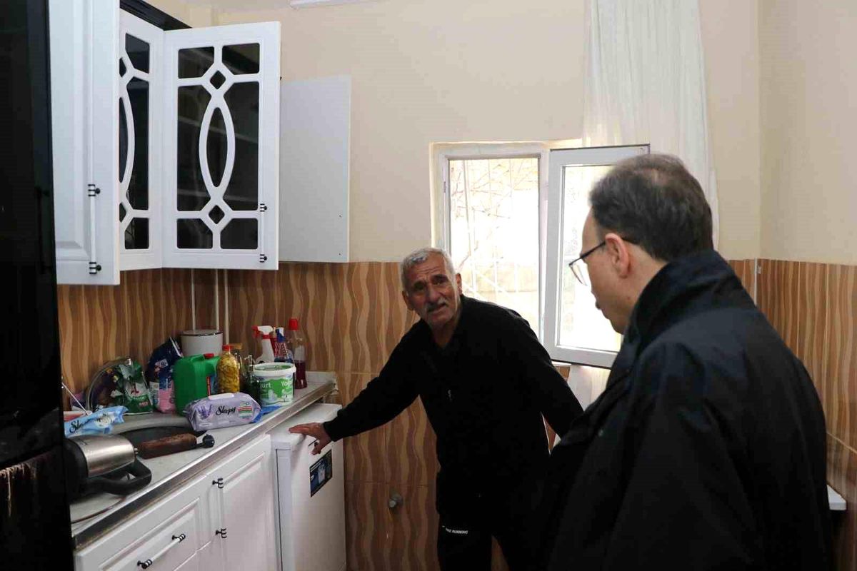 Siirt\'te sel nedeni ile Kezer Köprüsü zarar gördü