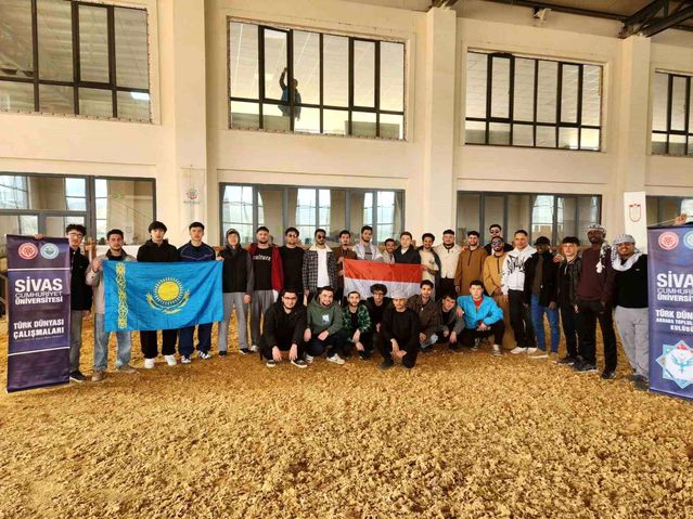 Sivas'ta Türk Dünyası Gençlik Kampı