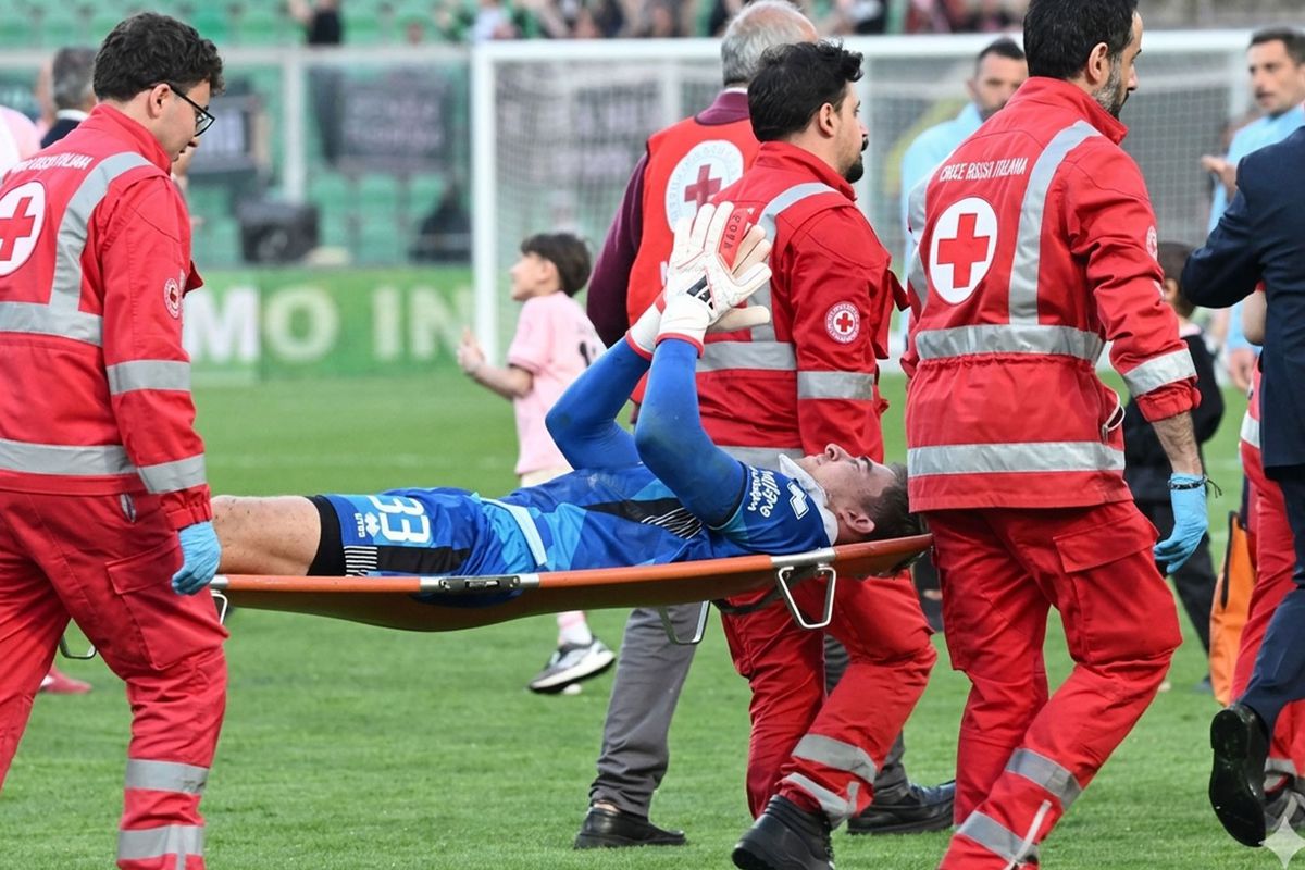 ABD\'li kaleci Klinsmann\'ın boynu kırıldı