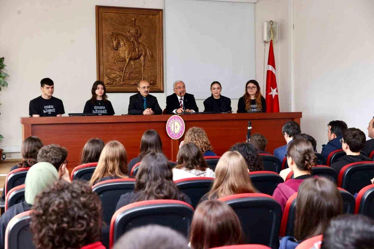 Başkan Güler\'den gençlere: "AR-GE\'ye ağırlık verin"