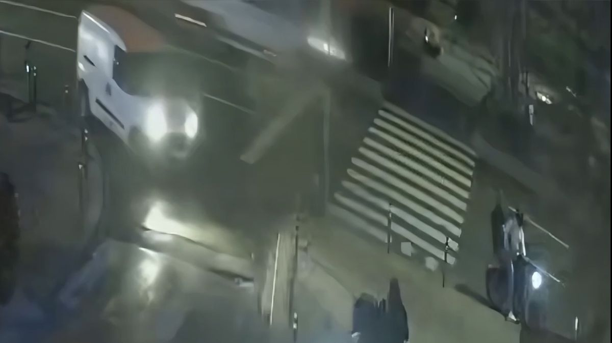 Beşiktaş\'ta üniversite öğrencisi Zümra\'nın hayatını kaybettiği kaza kamerada