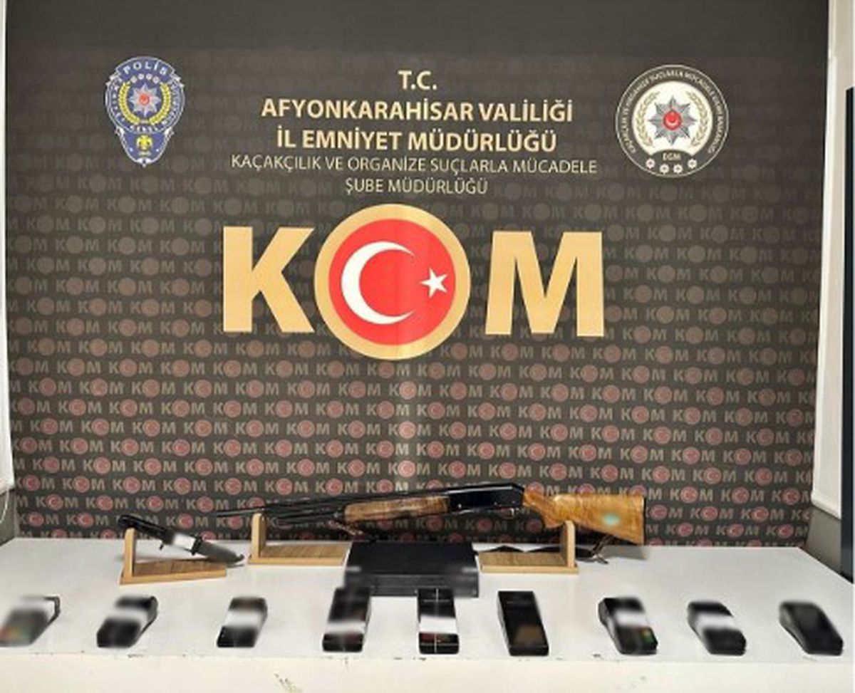 Dinar merkezli tefecilik operasyonu: 4 kişi tutuklandı