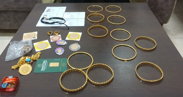 Otobüste unutulan çantadan servet çıktı