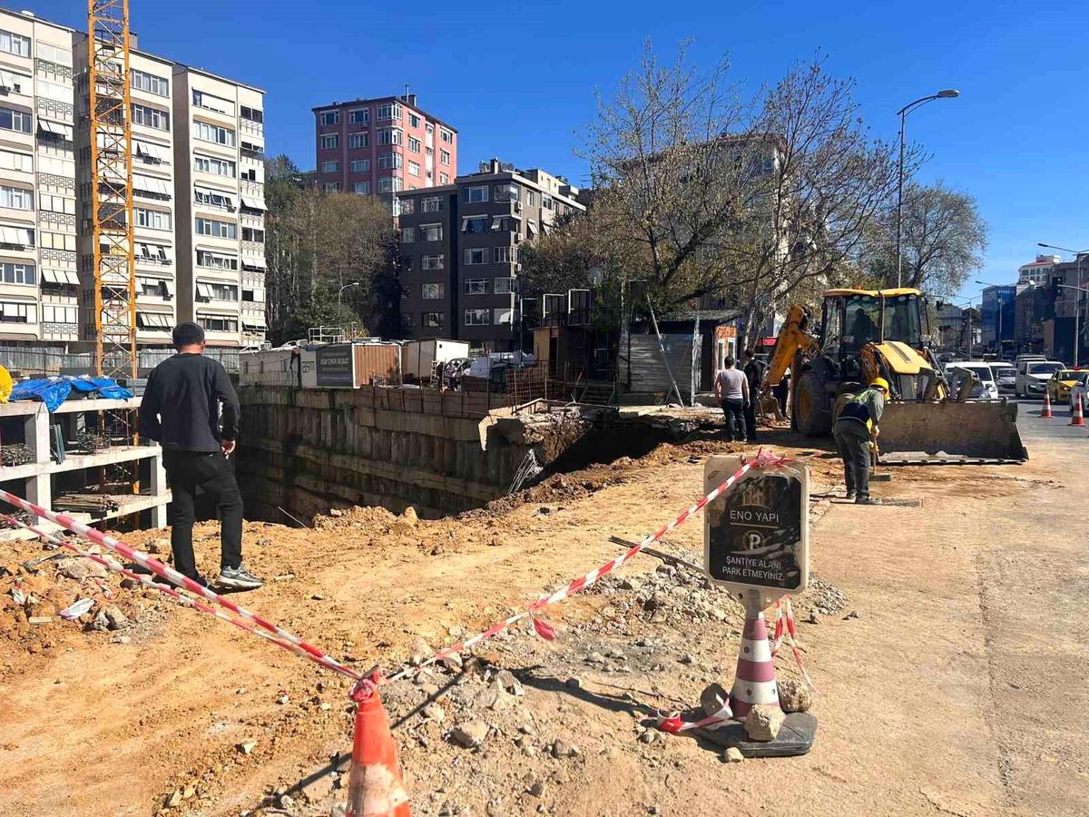 Fenerbahçe Chobani Stadyumu yanında korkutan çökme