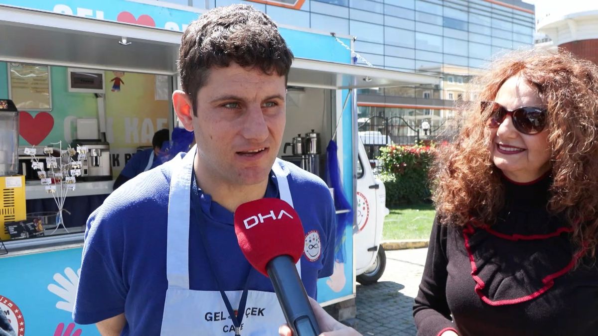 Gel Çek Kafe ile Otizmli Bireyler İstihdama Kazandırılıyor
