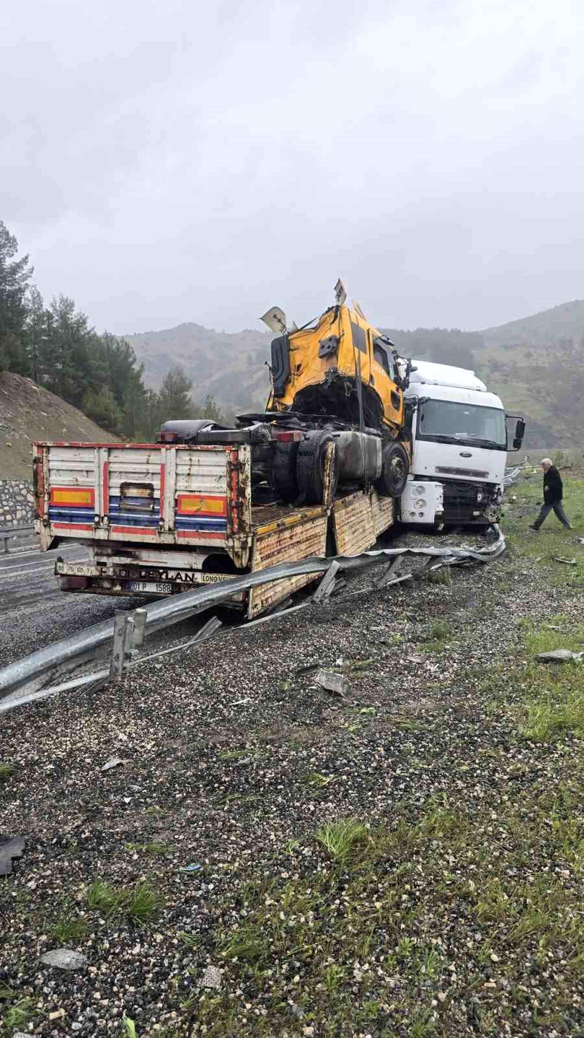Elazığ\'da İki Tır Kazası