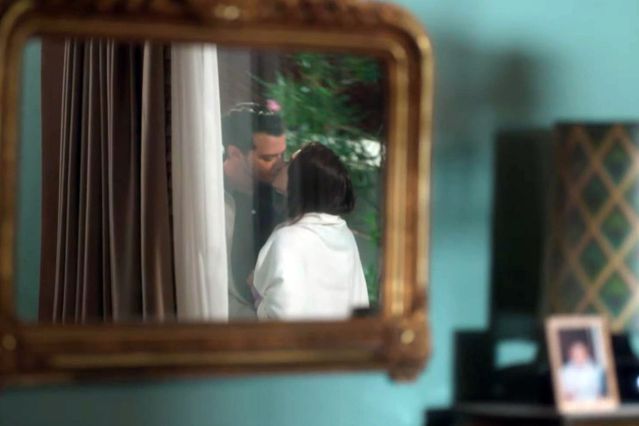 Magazin gündemini sarsacak bomba yasak aşk iddiası: Eşi mesajları yakaladı