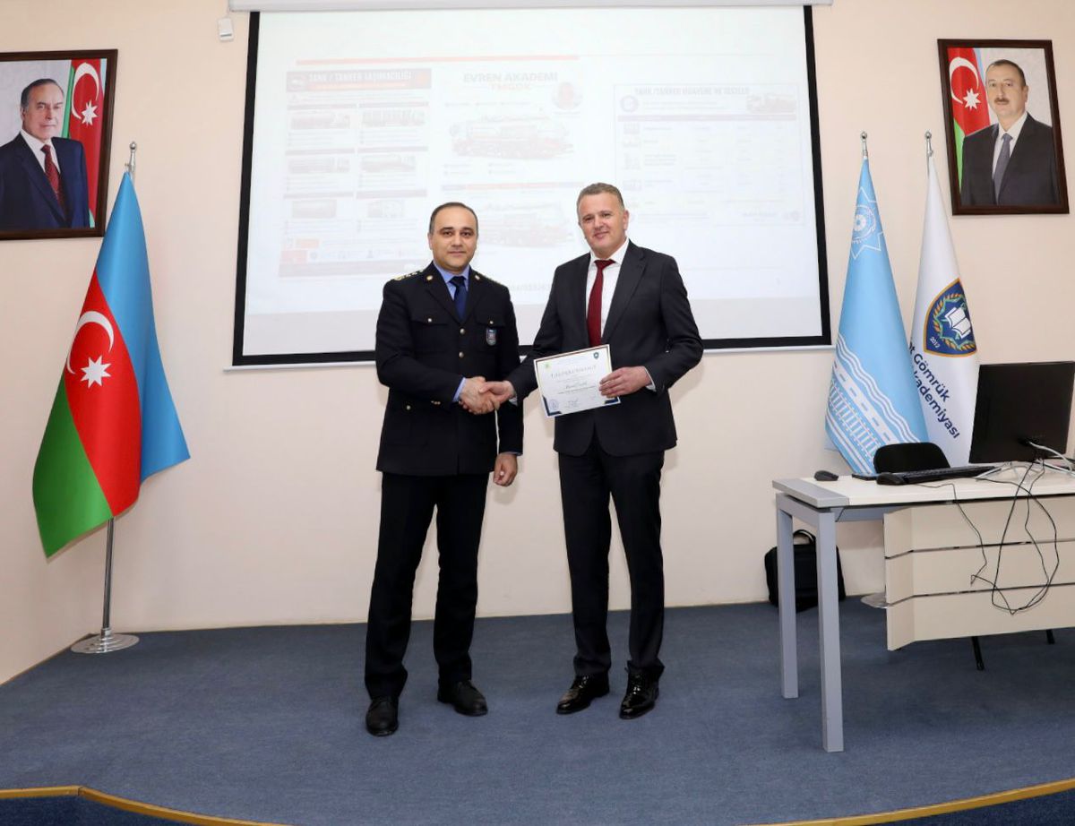 Murat Özçelik Azerbaycan’da tehlikeli madde eğitimi verdi