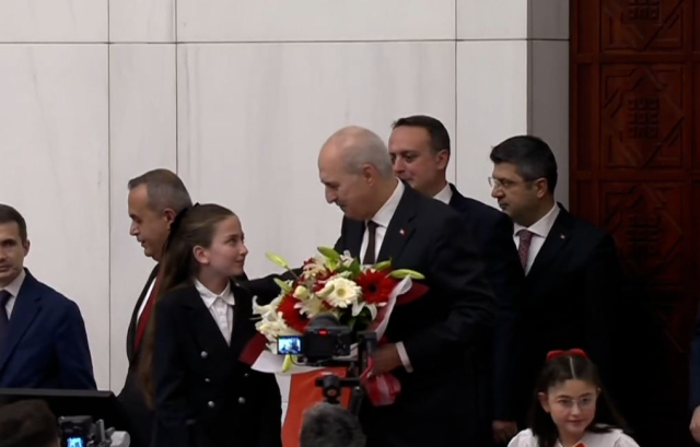 TBMM'de 23 Nisan özel oturumu! Kurtulmuş'un koltuğunu bıraktığı isimden tüyleri diken diken eden sözler