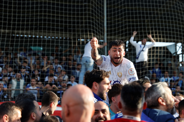 Transfer yasakları, depreme dayanıksız statları... Hiçbiri Erzurumspor'a engel olamadı