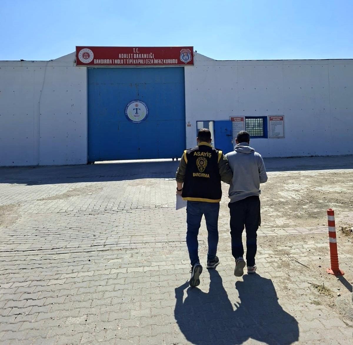 Bandırma\'da Aranan H.Ö. Yakalandı