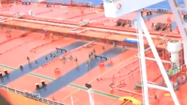 ABD, İran'a giden bir gemiye el koydu