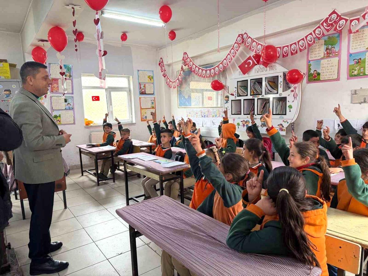 Başkan Durak öğrencilerle buluştu.