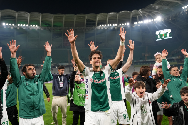 Fenerbahçe, 120+2'nci dakikada yıkıldı! Kupada ilk yarı finalist Konyaspor