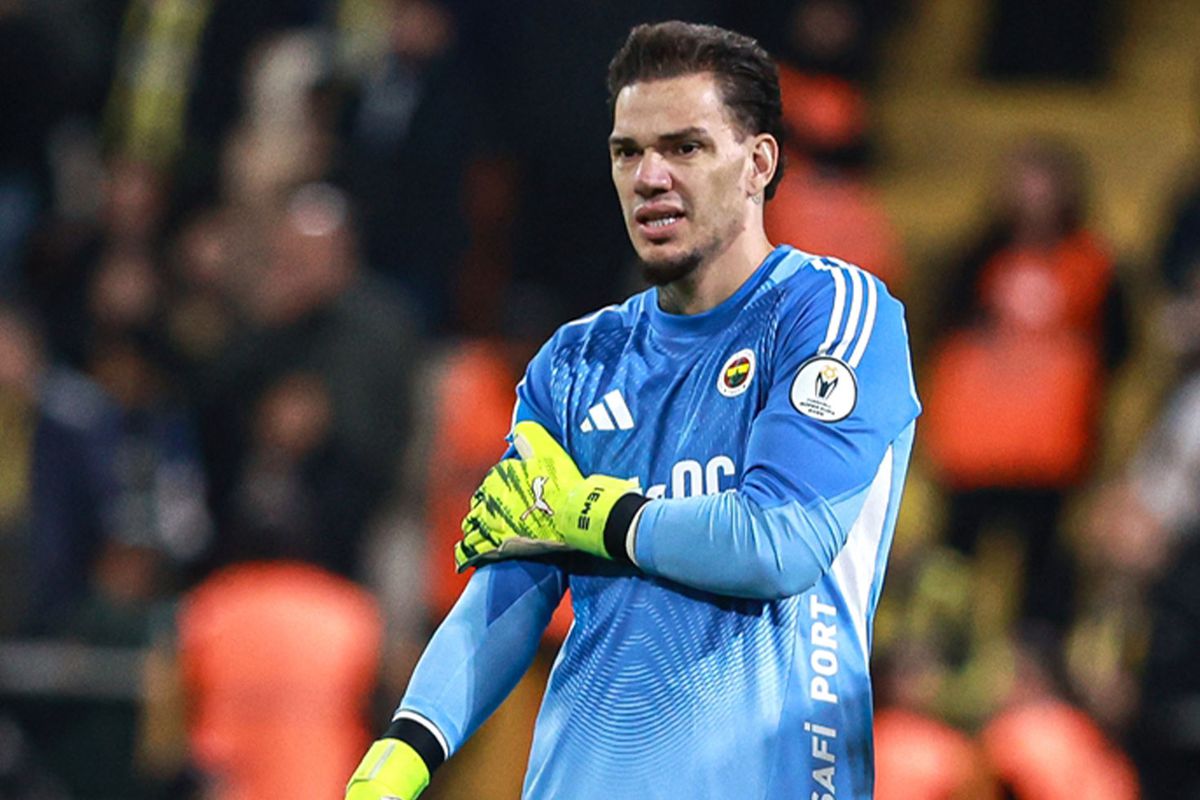 Fenerbahçe\'nin Konyaspor maçı 11\'inde Ederson sürprizi