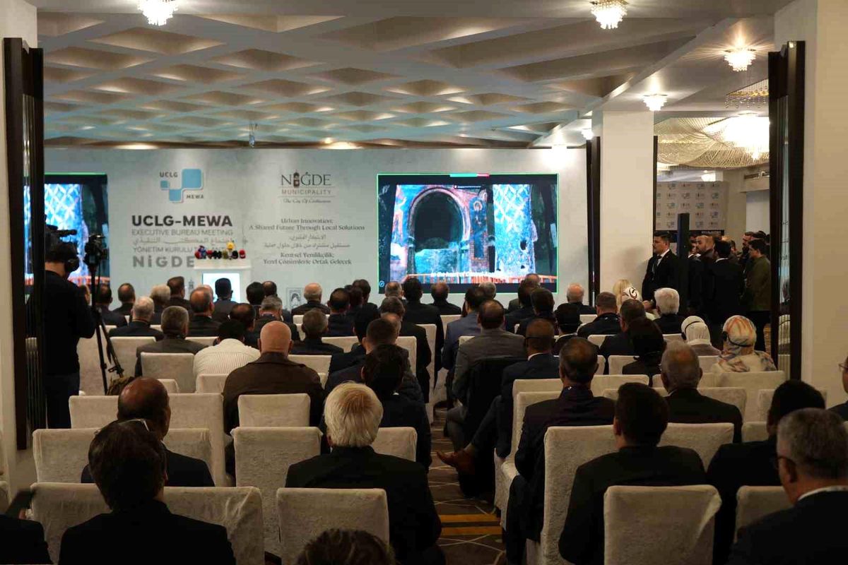 Niğde\'de akıllı şehirler ve kentsel yenilikçilik masaya yatırıldı